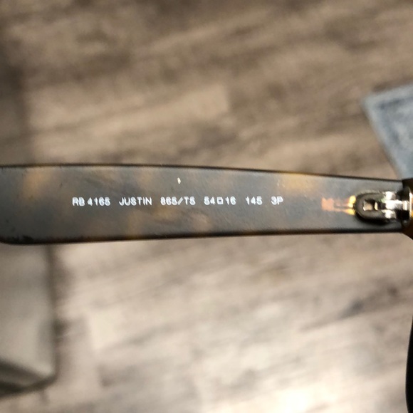 Ray Ban Polarized Sunglasses - Picture 4 of 5